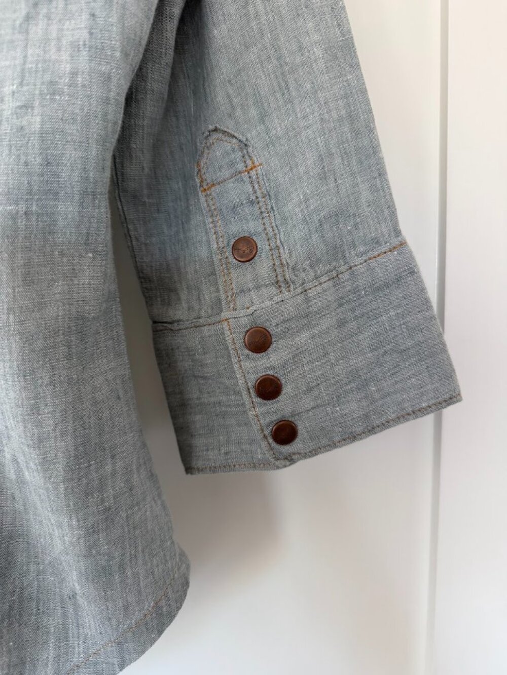 Levi's Snap-button 3/4 Sleeve Denim/Linen Shirt - Picture 5 of 7
